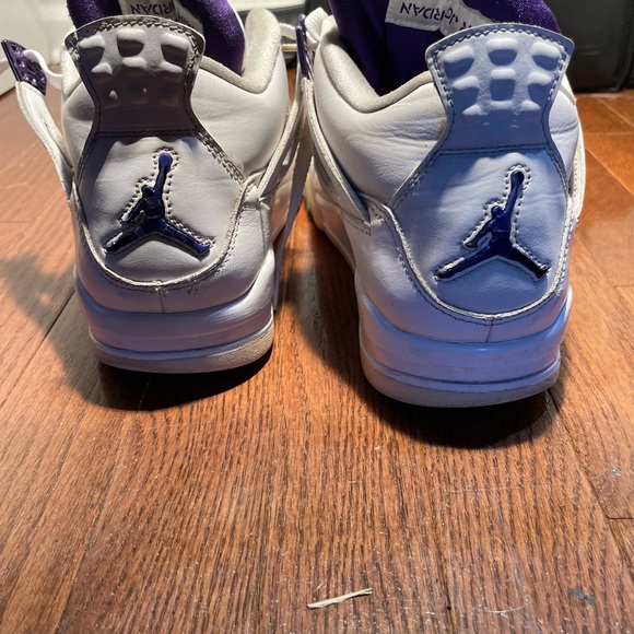 Air Jordan 4 Metallic Purple - Picture 6 of 10